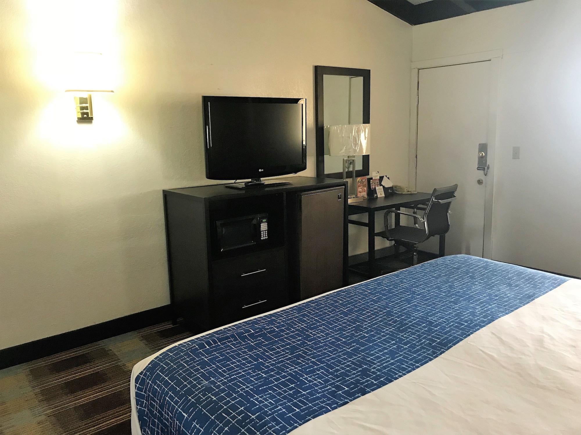 ทราเวลลอดจ์ นิว บรันเฟลส์ Motel นิวบราวน์เฟลส์ ภายนอก รูปภาพ