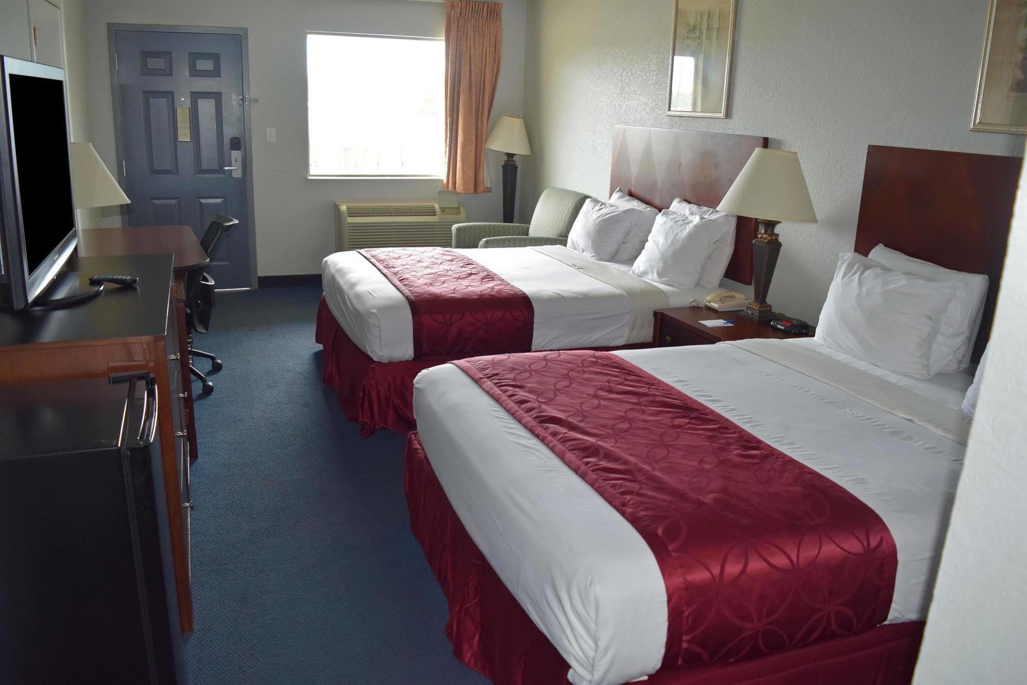 ทราเวลลอดจ์ นิว บรันเฟลส์ Motel นิวบราวน์เฟลส์ ภายนอก รูปภาพ